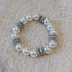 Elegant Silver and White Faux Pearl Bracelet - Stretchy